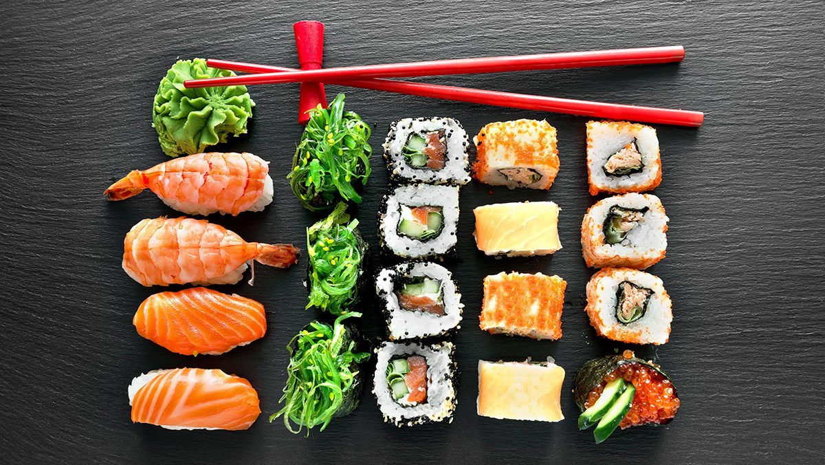 Những nguyên liệu này thường có trong món sushi cuộn của Nhật Bản