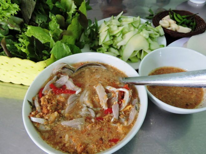 Thể hiện tài năng của bạn với công thức món Salad cá chép bạc nhúng ngon và tinh tế này1